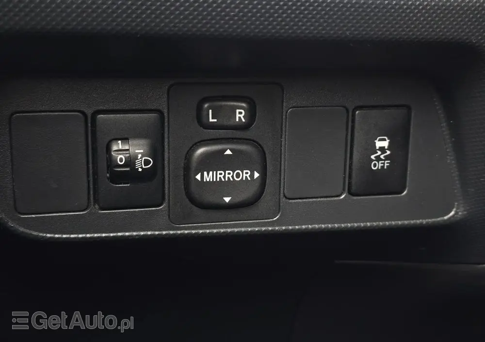 TOYOTA Auris 1.6 VVT-i Executive