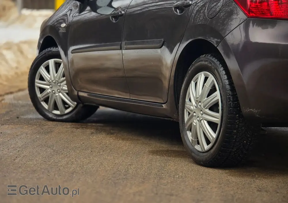 TOYOTA Auris 1.6 VVT-i Executive