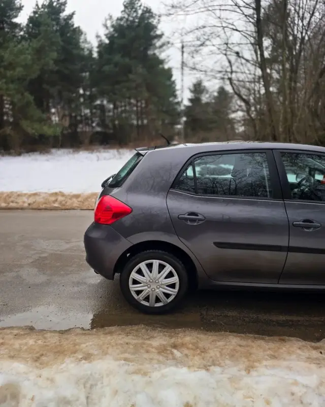 TOYOTA Auris 1.6 VVT-i Executive