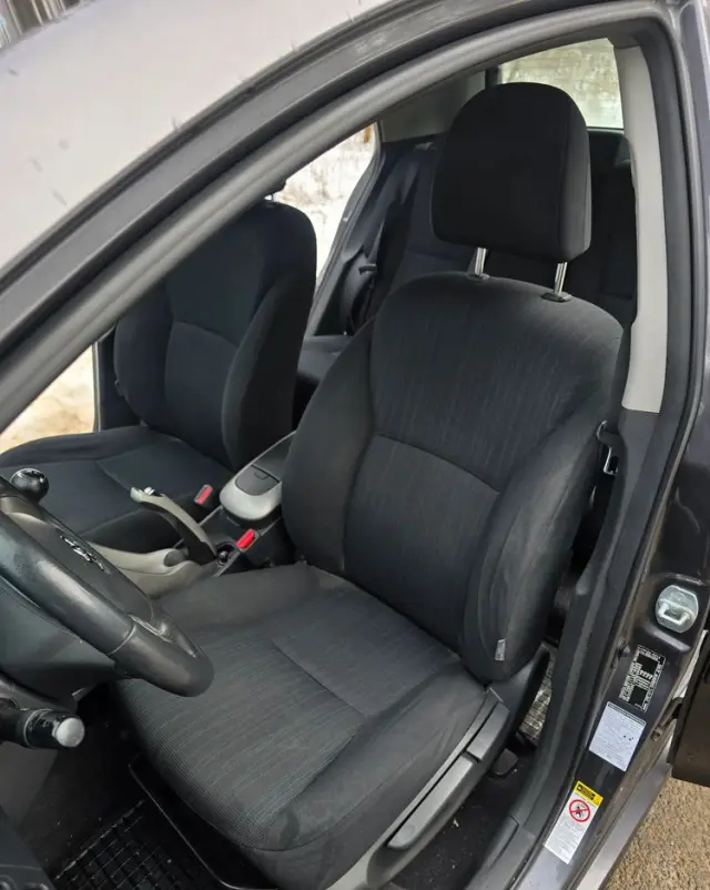 TOYOTA Auris 1.6 VVT-i Executive