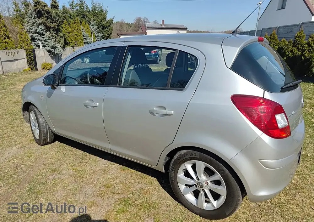 OPEL Corsa 1.2 16V Energy