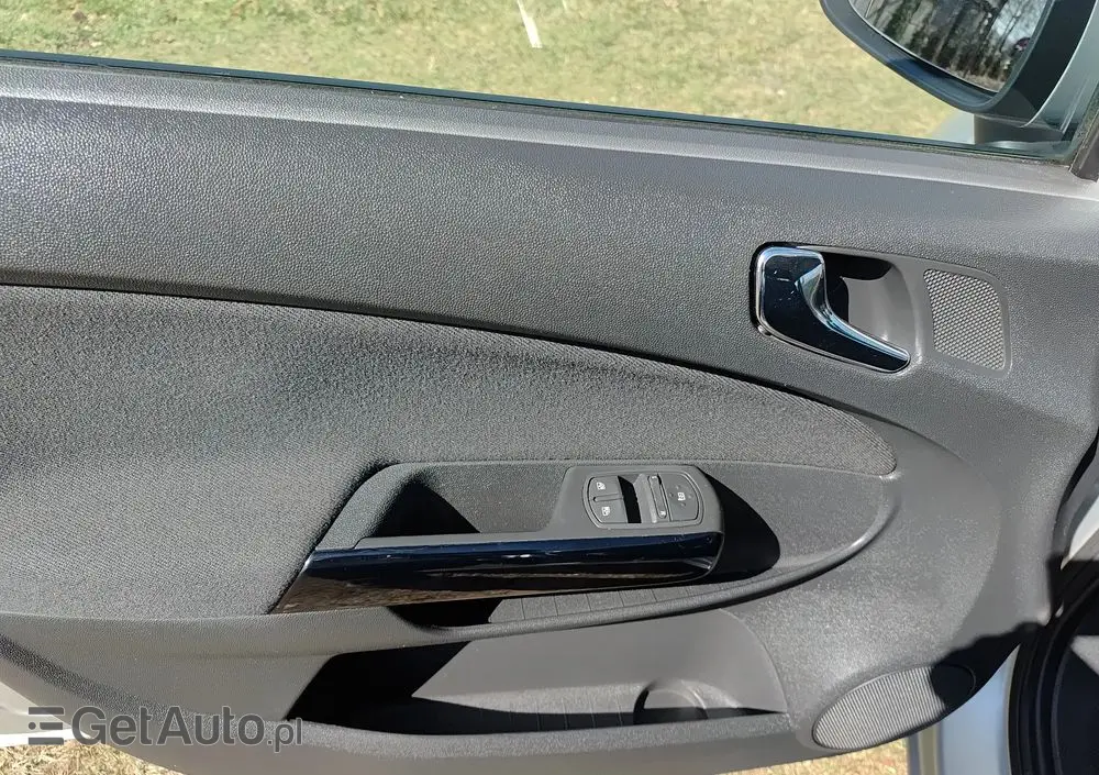 OPEL Corsa 1.2 16V Energy