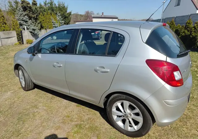 OPEL Corsa 1.2 16V Energy