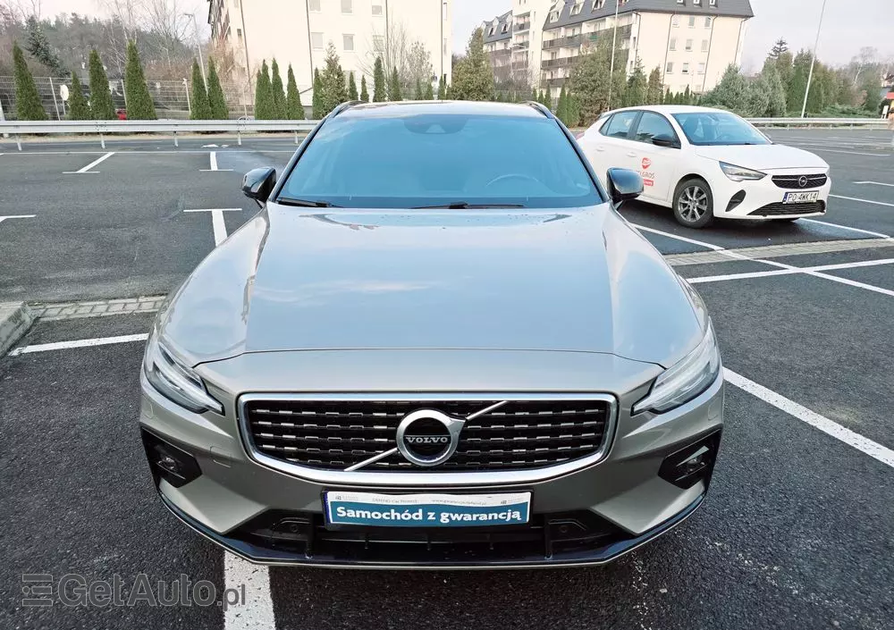 VOLVO V60 D4 R-Design