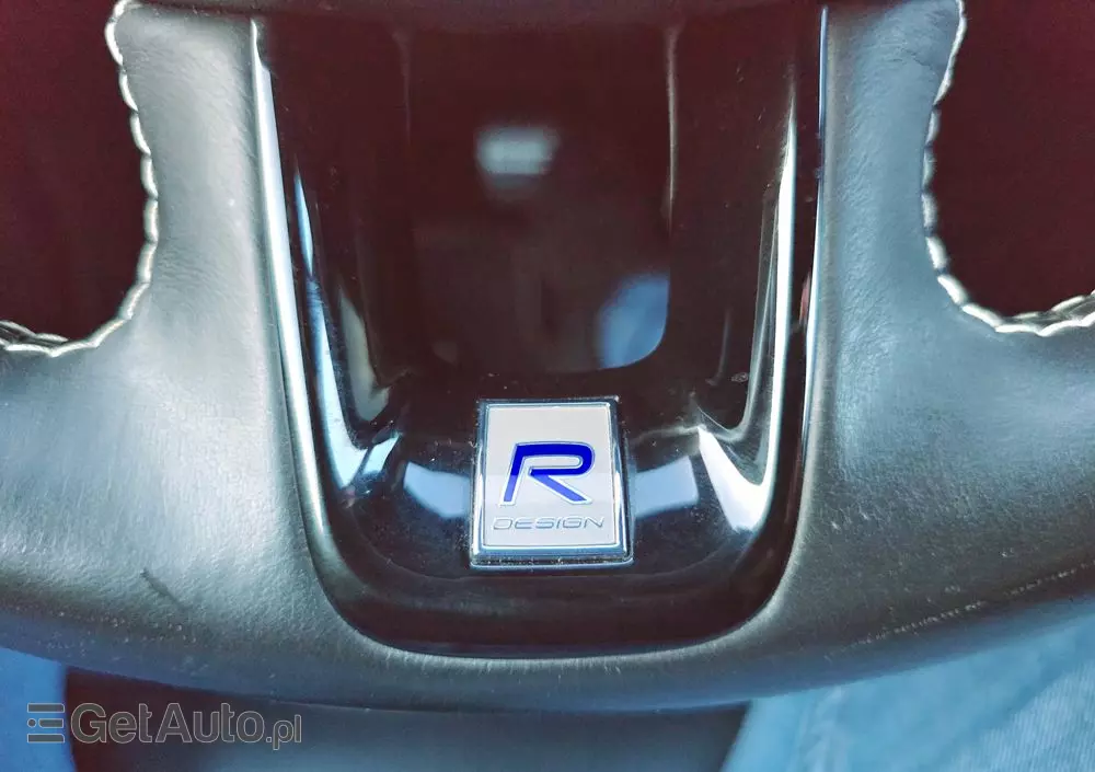 VOLVO V60 D4 R-Design