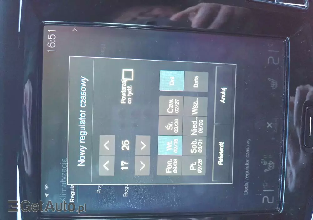 VOLVO V60 D4 R-Design