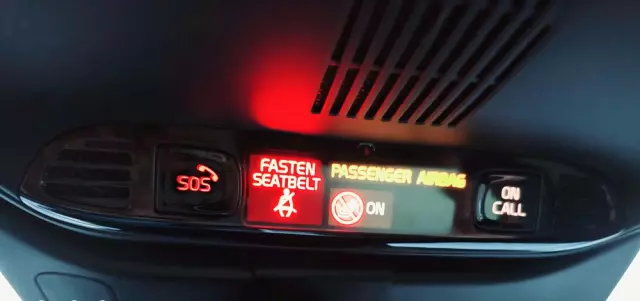 VOLVO V60 D4 R-Design