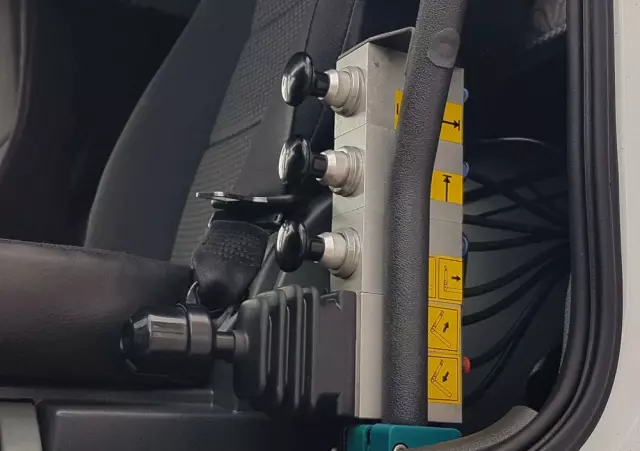 MERCEDES-BENZ AXOR ACTROS 2540 HAKOWIEC 3 OSIE 