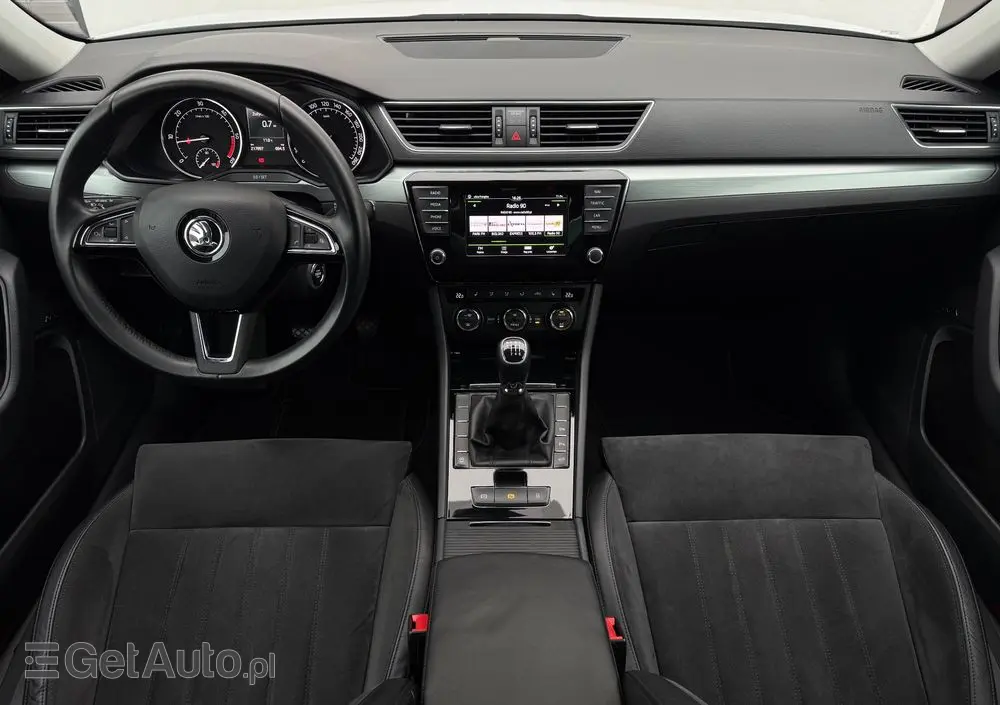 SKODA Superb 2.0 TDI Style