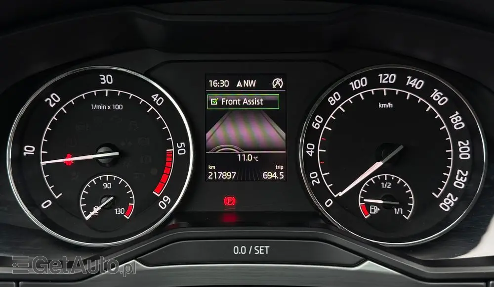 SKODA Superb 2.0 TDI Style