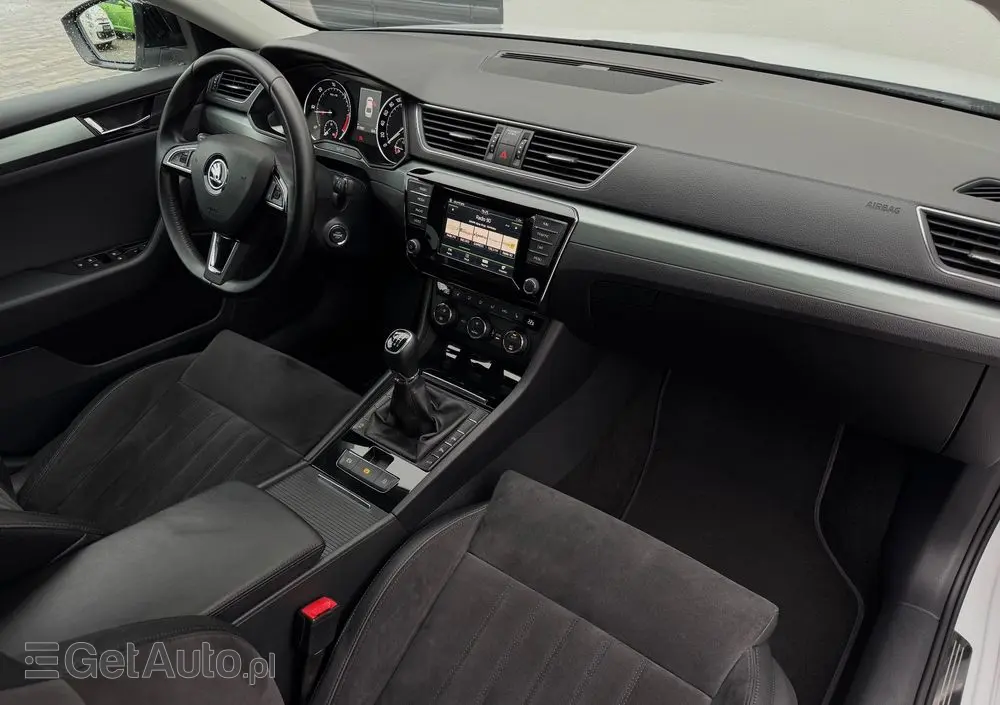 SKODA Superb 2.0 TDI Style