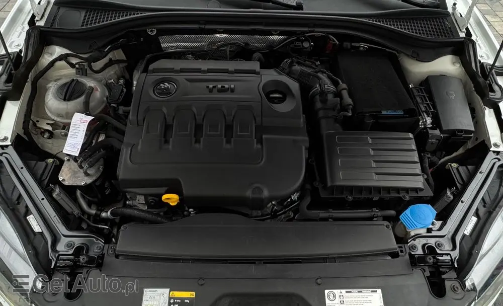 SKODA Superb 2.0 TDI Style