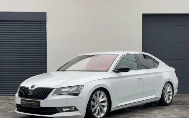 SKODA Superb 2.0 TDI Style