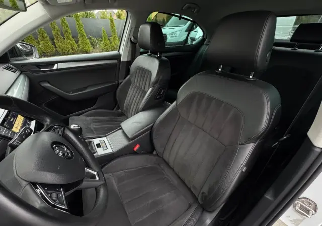 SKODA Superb 2.0 TDI Style
