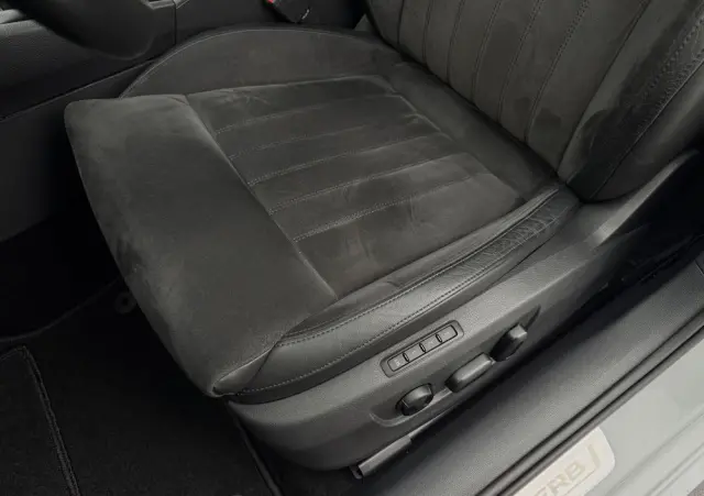 SKODA Superb 2.0 TDI Style