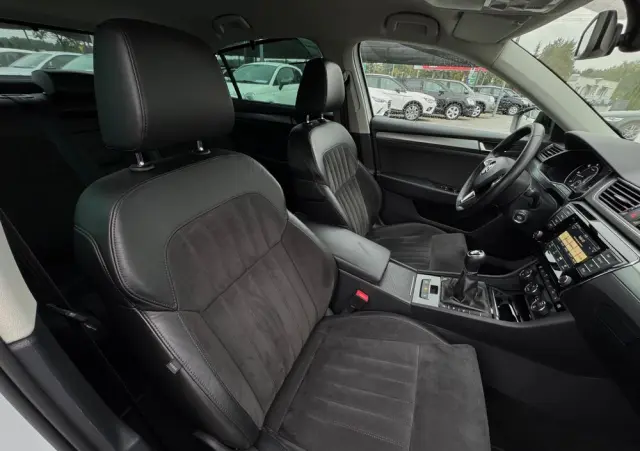 SKODA Superb 2.0 TDI Style