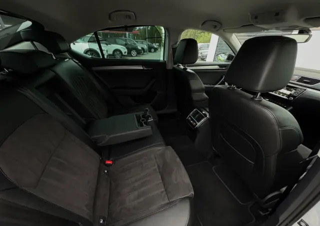 SKODA Superb 2.0 TDI Style