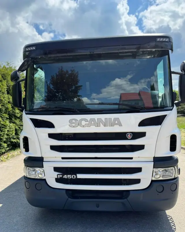 SCANIA Scania P 450 / CHŁODNIA + WINDA / 23 PALETY / EURO6 / OŚ SKRĘTNA / CARRIER/ ASO 