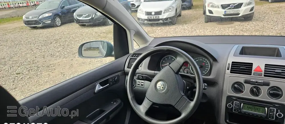 VOLKSWAGEN Touran 