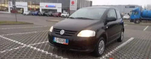 VOLKSWAGEN Fox 