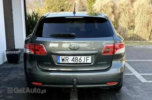 TOYOTA Avensis 