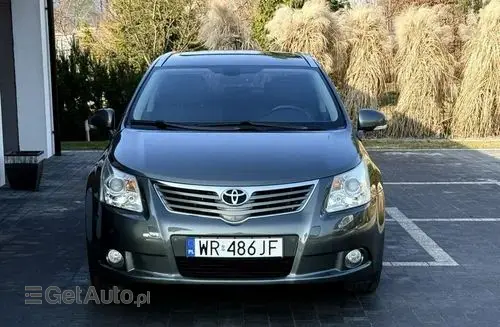 TOYOTA Avensis 