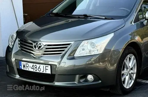 TOYOTA Avensis 