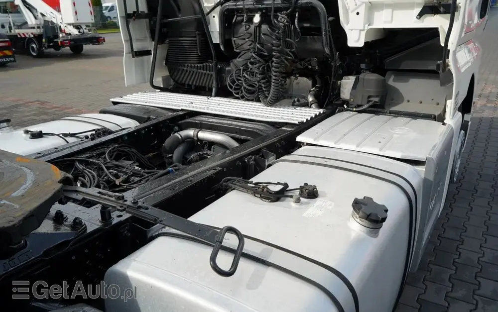 MAN TGX 18.460 / XXL / RETARDER / NAVI RIO 