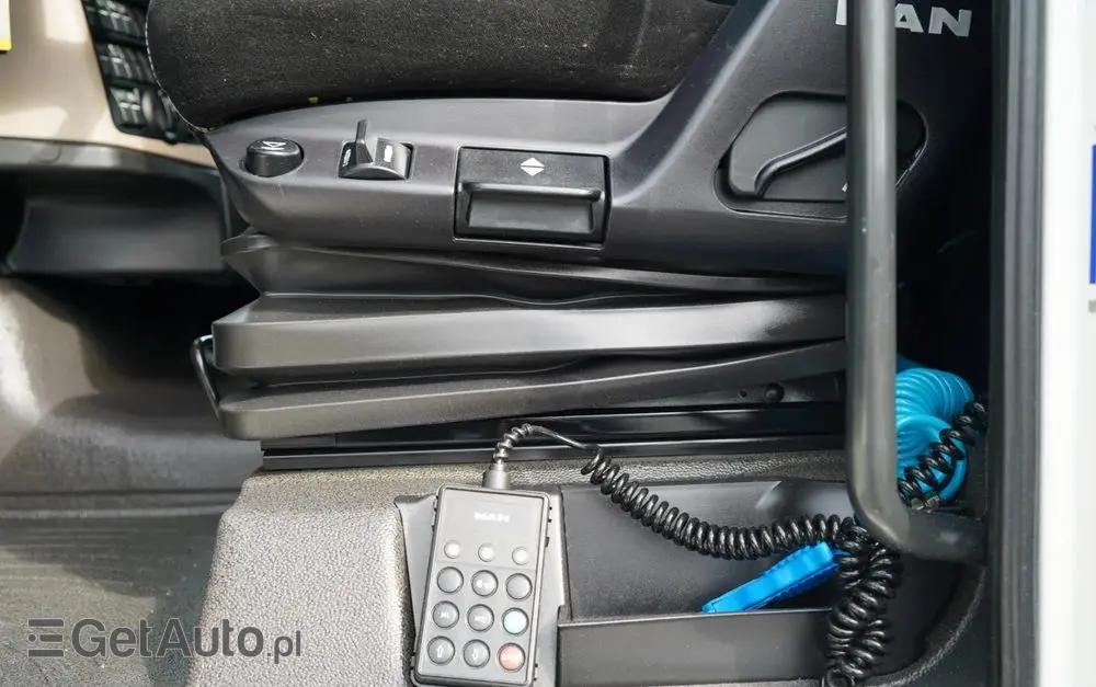 MAN TGX 18.460 / XXL / RETARDER / NAVI RIO 