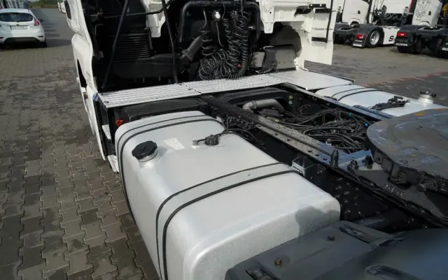 MAN TGX 18.460 / XXL / RETARDER / NAVI RIO 