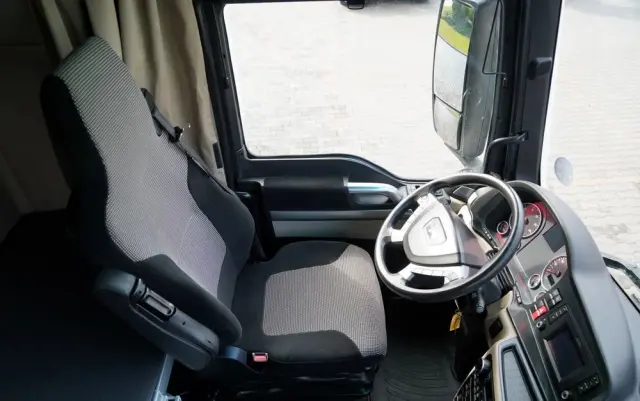 MAN TGX 18.460 / XXL / RETARDER / NAVI RIO 