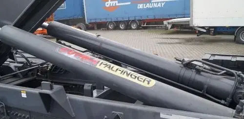 RENAULT Premium Lander 