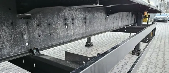 SCHMITZ CARGOBULL FIRANKA / STANDARD / RAMA OCYNK / DWIE OSIE PODNOSZONE 