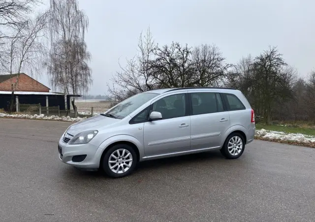 OPEL Zafira 