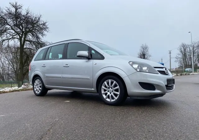 OPEL Zafira 