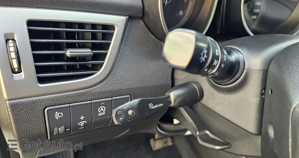 HYUNDAI I30 1.4 Premium