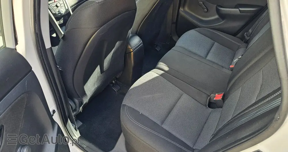 HYUNDAI I30 1.4 Premium