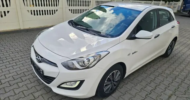 HYUNDAI I30 1.4 Premium