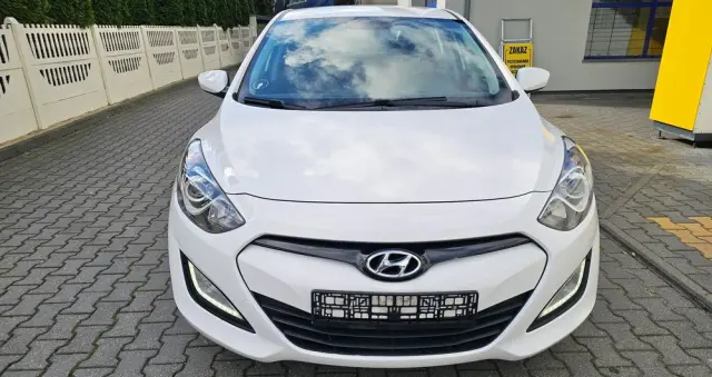 HYUNDAI I30 1.4 Premium