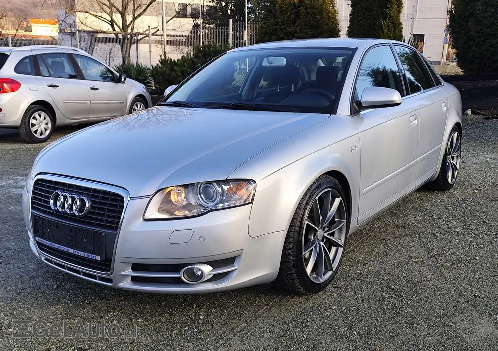 AUDI A4 Limousine 2.0 T FSI multitronic
