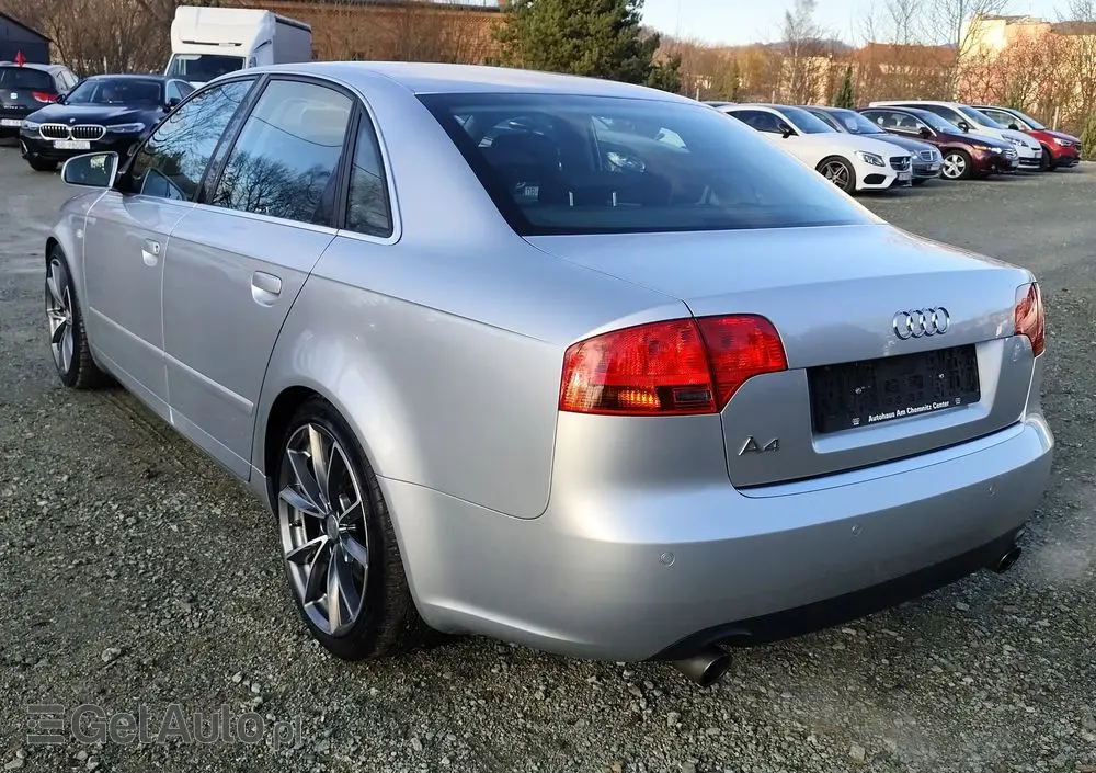 AUDI A4 Limousine 2.0 T FSI multitronic