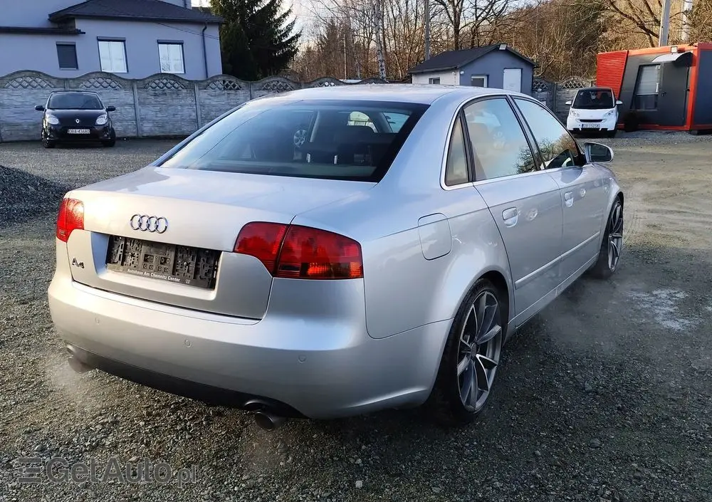 AUDI A4 Limousine 2.0 T FSI multitronic