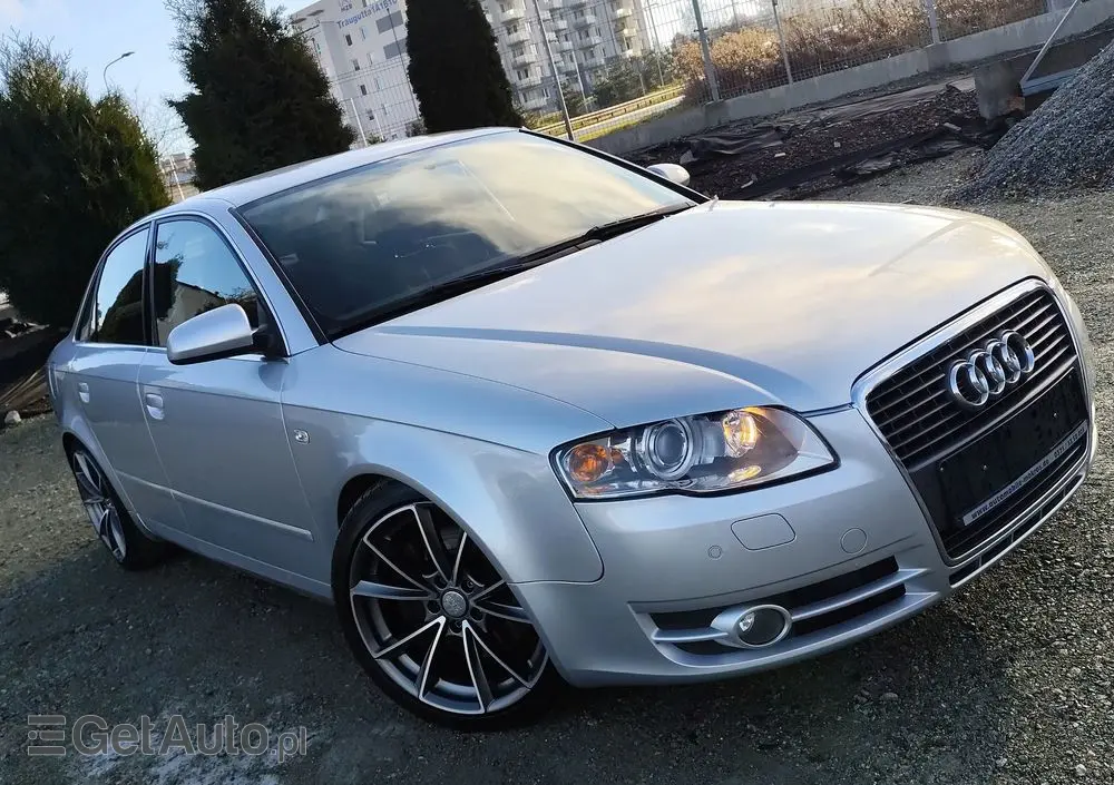 AUDI A4 Limousine 2.0 T FSI multitronic
