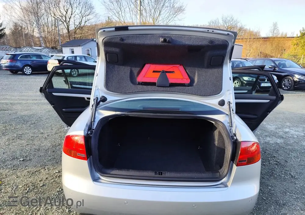 AUDI A4 Limousine 2.0 T FSI multitronic