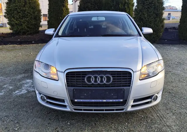 AUDI A4 Limousine 2.0 T FSI multitronic