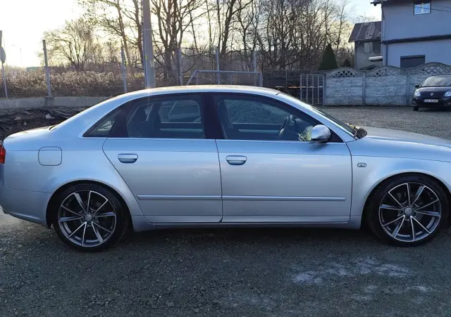 AUDI A4 Limousine 2.0 T FSI multitronic