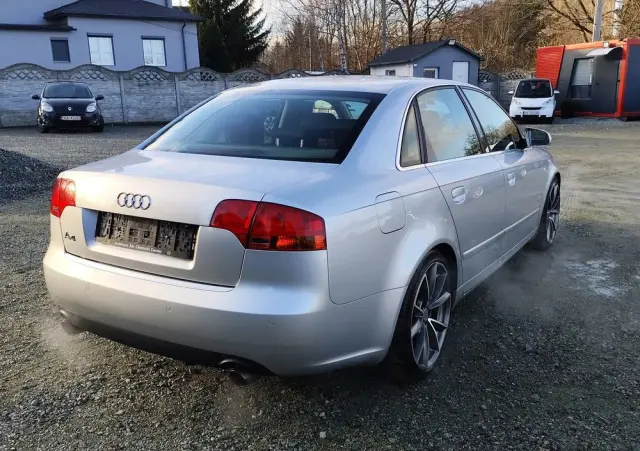 AUDI A4 Limousine 2.0 T FSI multitronic