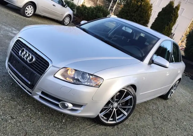 AUDI A4 Limousine 2.0 T FSI multitronic