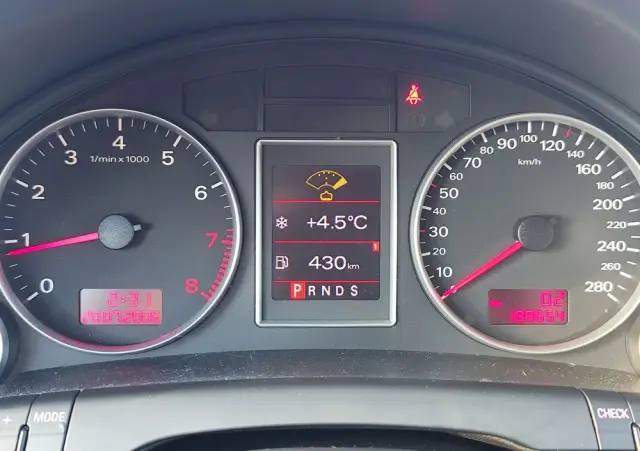 AUDI A4 Limousine 2.0 T FSI multitronic