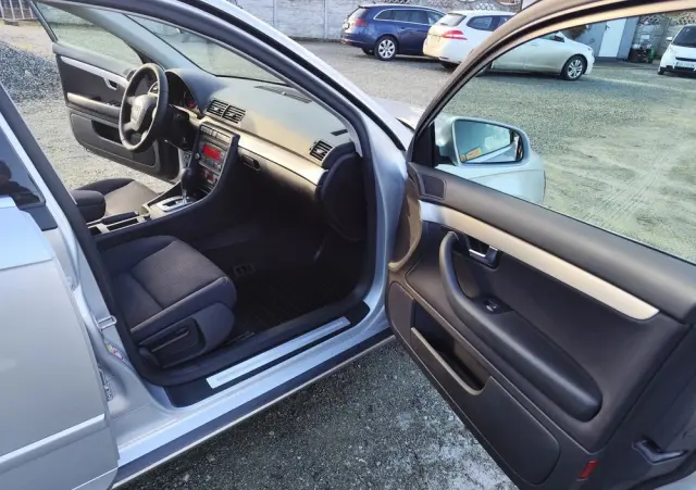 AUDI A4 Limousine 2.0 T FSI multitronic